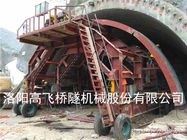 襯砌臺(tái)車(chē)的驅(qū)動(dòng)方式有哪些? 襯砌臺(tái)車(chē)的驅(qū)動(dòng)方式有哪些?