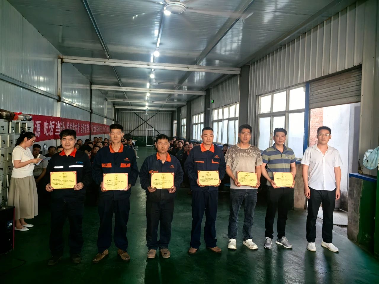 2025年“防風(fēng)險、除隱患、遏事故、保平安”安全月總結(jié)表彰大會圓滿結(jié)束 2025年“防風(fēng)險、除隱患、遏事故、保平安”安全月總結(jié)表彰大會圓滿結(jié)束