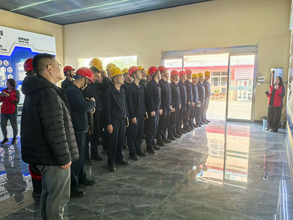 熱烈歡迎某部建筑施工單位一行到公司開展鋼模臺車技術交流 熱烈歡迎某部建筑施工單位一行到公司開展鋼模臺車技術交流