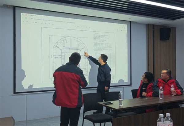 鋼模臺車參觀交流